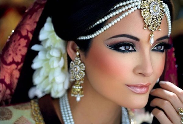 Indian-Bridal-Makeup-Trends-2014-0081